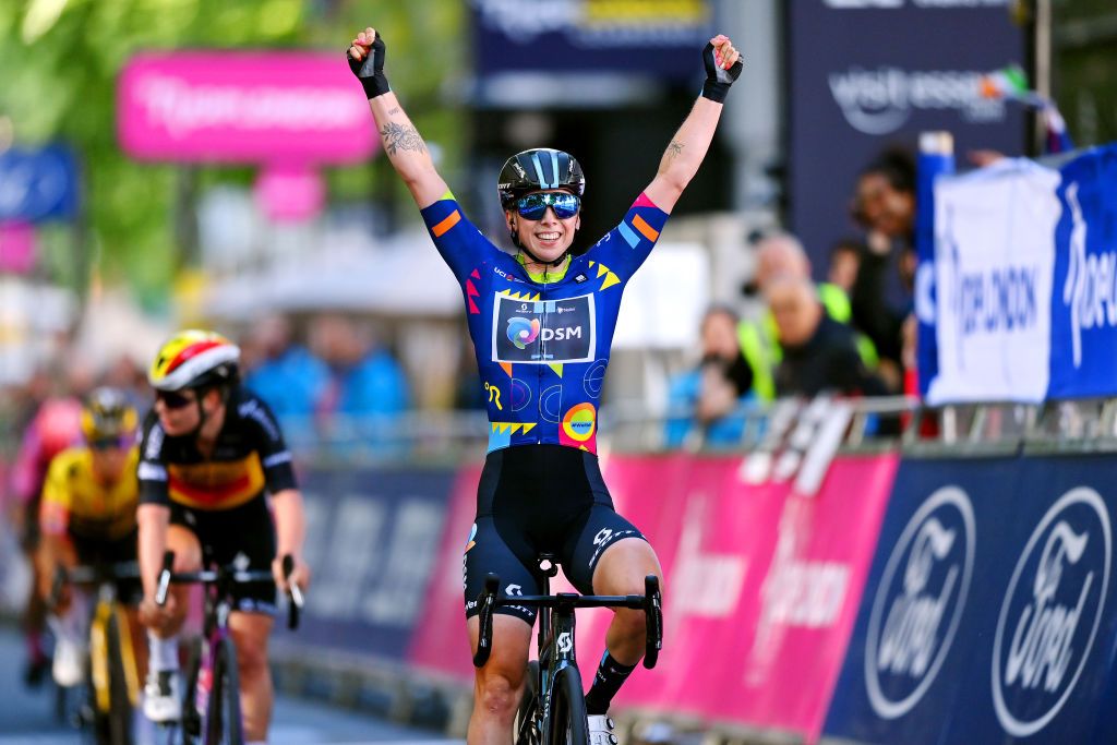LONDON ENGLAND MAY 29 Lorena Wiebes of Netherlands and Team DSM blue leader jersey celebrates at finish line as stage winner during the 5th RideLondon Classique 2022 Stage 3 a 835km stage from London to London RideLondon UCIWWT on May 29 2022 in London England Photo by Justin SetterfieldGetty Images