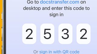 Un écran d'iPhone montrant un code pour le transfert de documents