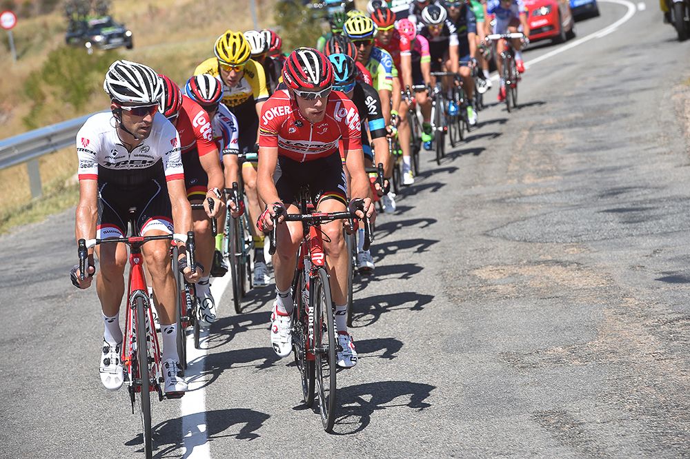 The large breakaway during stage 18 at the 2015 Vuelta a Espana.