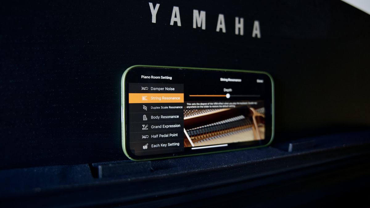 Yamaha CSP-255 review