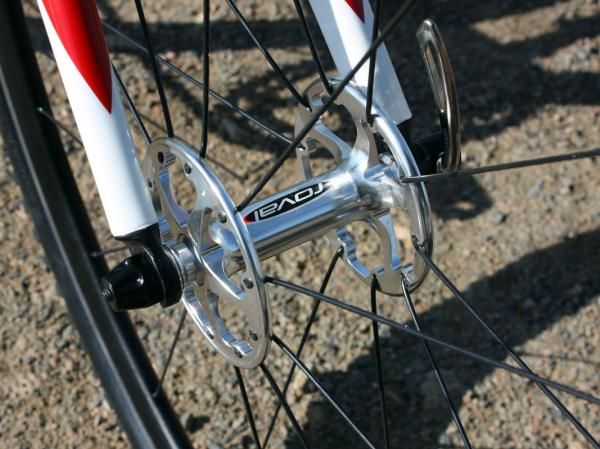High flange Roval hubs give the wheels a reasonably solid feel