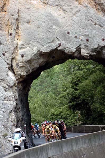 A stunning arch that the riders came by.
