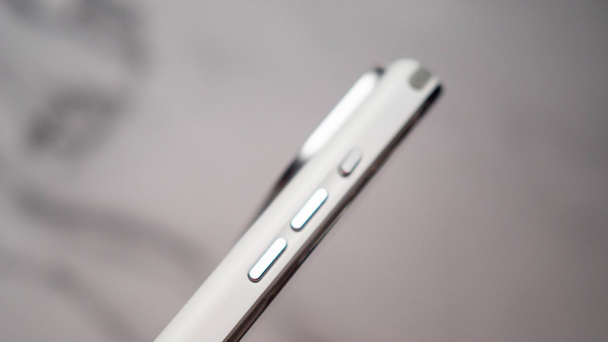 Aulumu iPhone 17 Pro case