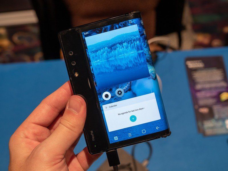 Royole FlexPai foldable phone