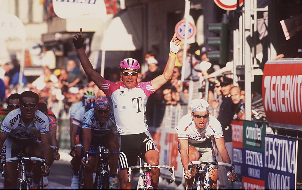 Erik Zabel won his first of two back-to-back Milan-San Remo editions in 1998