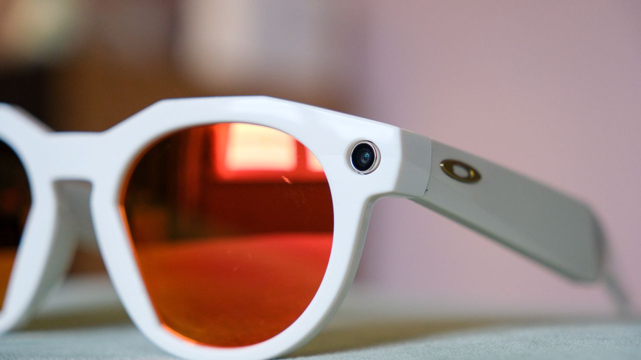 Oakley&rsquo;s Meta HSTN in use