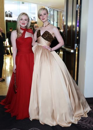 Dakota and Elle Fanning