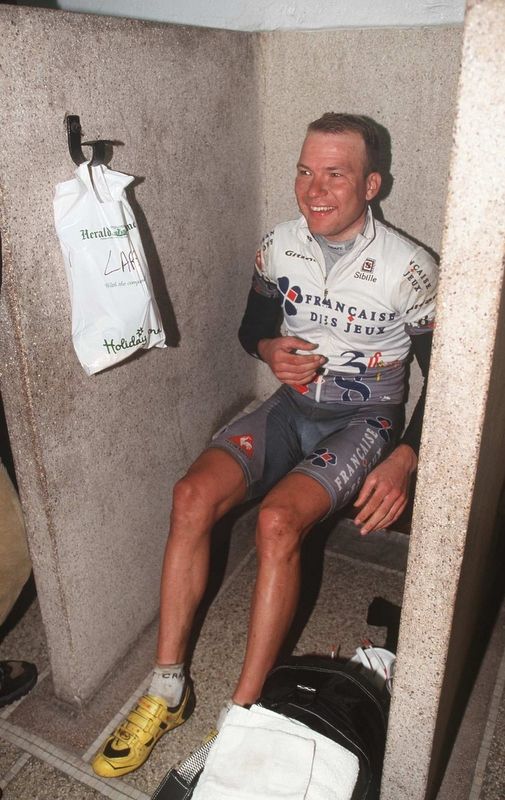 Lars Michaelsen in the showers after the 1999 race