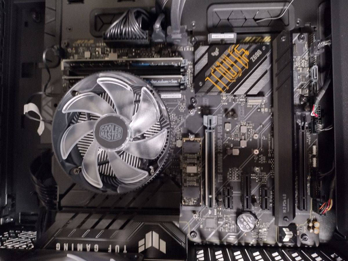 Hands-On: Cooler Master HAF 700 Berserker
