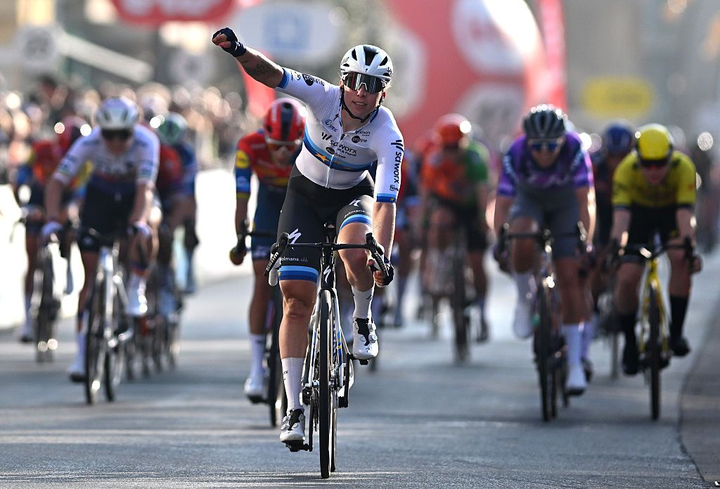 Classic Brugge-De Panne Women: Lorena Wiebes takes win number six of 2025