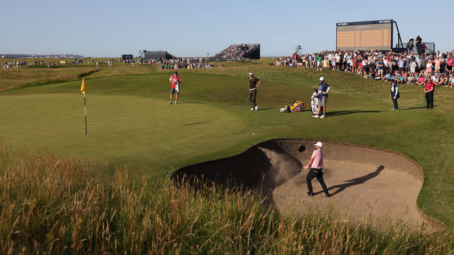 8 Tour Pro Bunker Play Tips Make More Sand Saves Golf Monthly