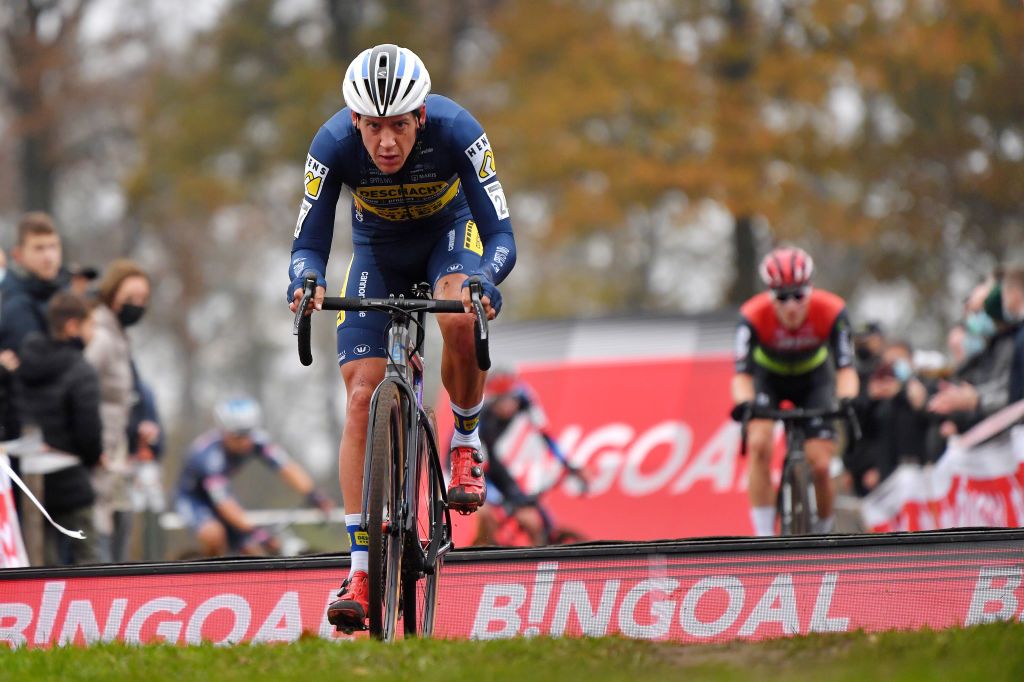 RIJKEVORSEL BELGIUM NOVEMBER 20 Tom Meeusen of Belgium and Team Deschacht Group Hens Maes Containers competes during the 35th Superprestige Merksplas 2021 Mens Elite Superprestige2022 SPMerksplas on November 20 2021 in Rijkevorsel Belgium Photo by Luc ClaessenGetty Images