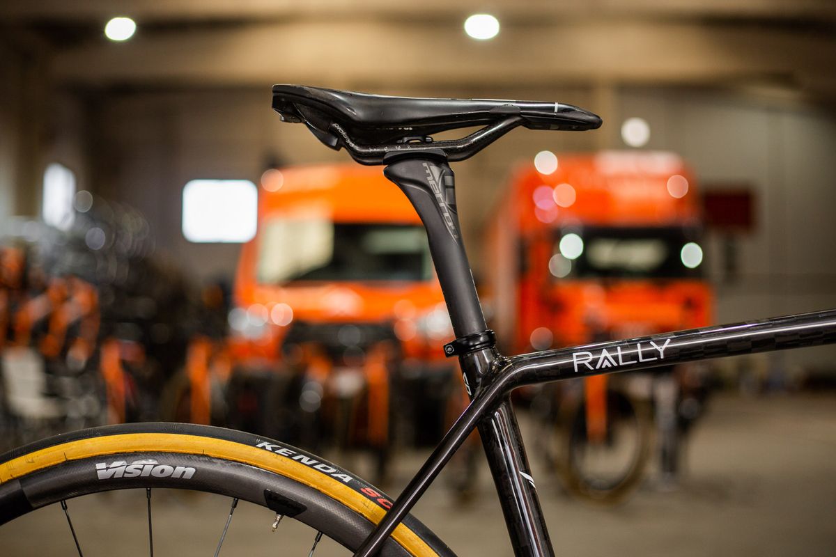 Rally Cycling Felt FR