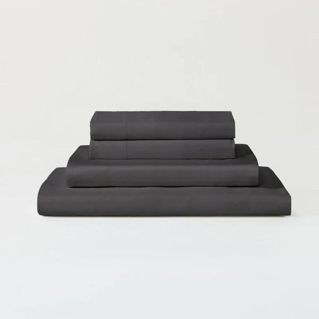 Are light or dark bed sheets best for sleep? Experts advise Homes