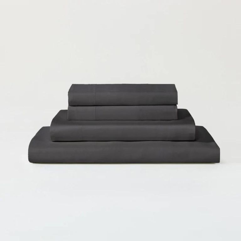 Are light or dark bed sheets best for sleep? Experts advise Homes