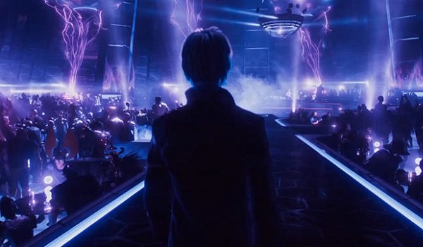 Ready Player One Wade&#039;s avatar enters the nightclub