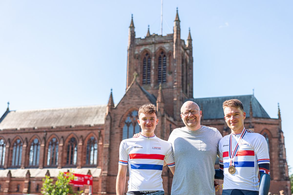 Picture by Alex WhiteheadSWpixcom 23052022 British Cycling National Road Championships The Crichton Dumfries Scotland Ethan Hayter of INEOS Grenadiers and Leo Hayter of Hagens Berman Axeon with dad Tim Hayter after winning Gold in the Elite and Under 23 Mens Time Trial