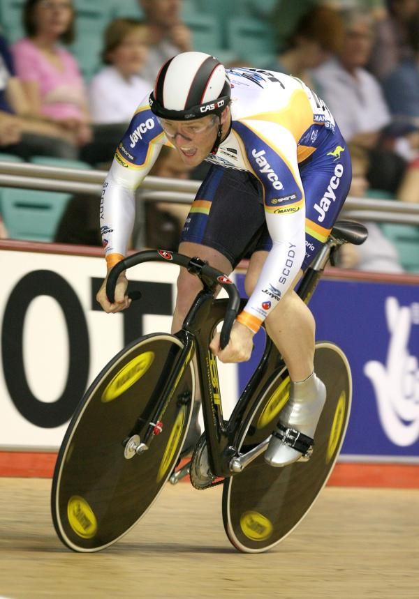 Daniel Ellis (Jayco-Australia) in the qualifying tt round of the men's sprint