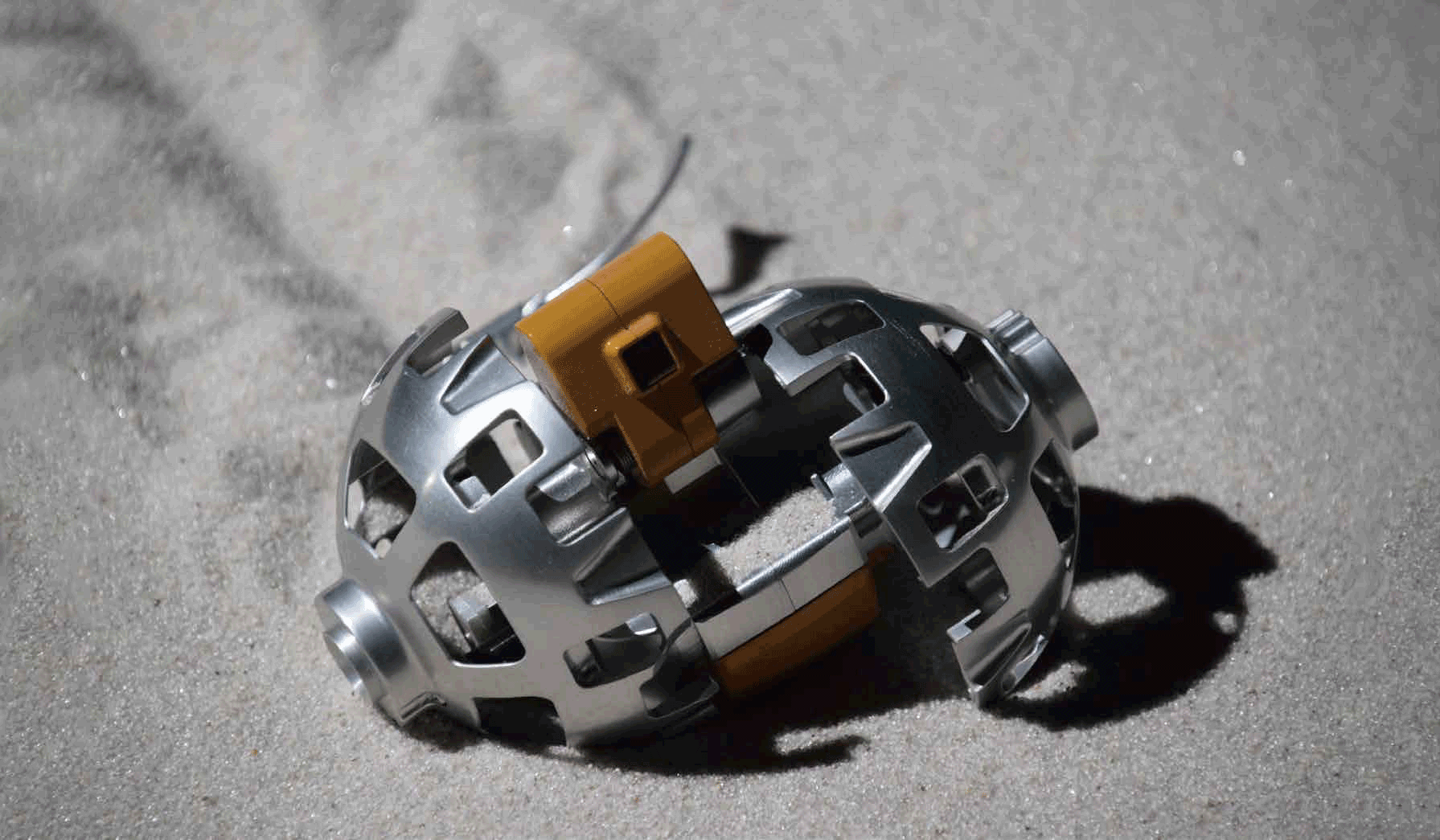 Japan's SLIM moon lander is carrying this ball robot (it's not BB