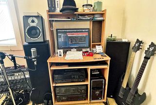 Ron 'Bumblefoot' Thal's home rig