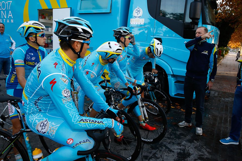 Some instructions for the riders before heading for the ride