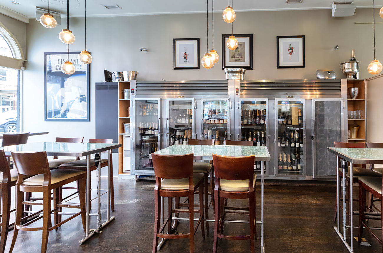 front-tasting-room-1.jpg