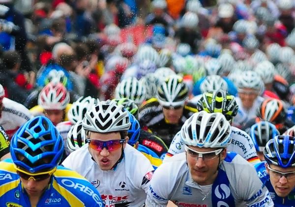The starts of the cross country World Cups are very colorful.