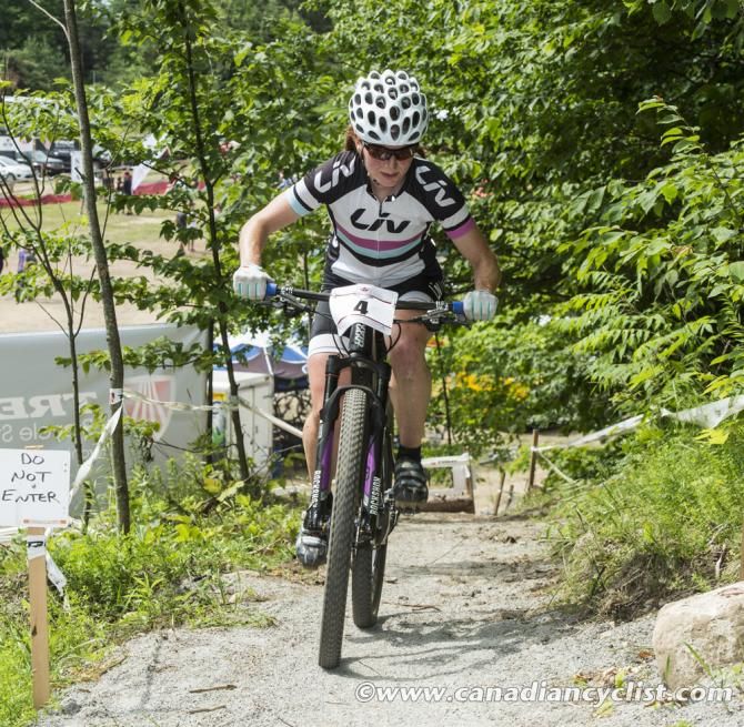 Sandra Walter (Liv/giant Canada) finished third