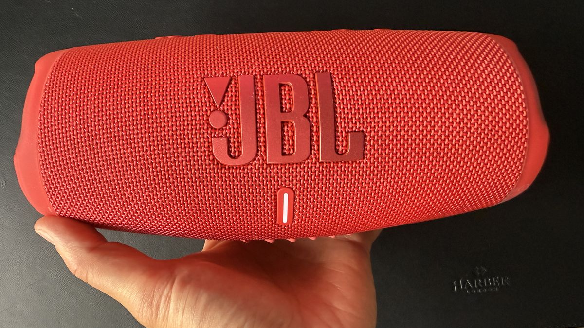 A selection of pics of my JBL Charge 5 speaker.
