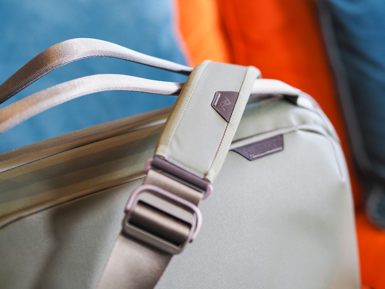 Closeup of the Peak Design Travel Weekender 25L's shoulder strap