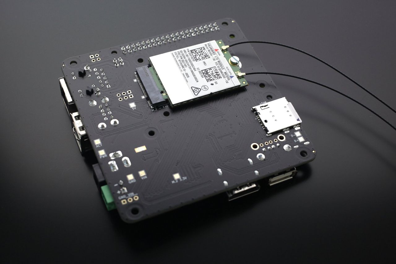Oratek Tofu Raspberry Pi 4 Compute Module Carrier Board