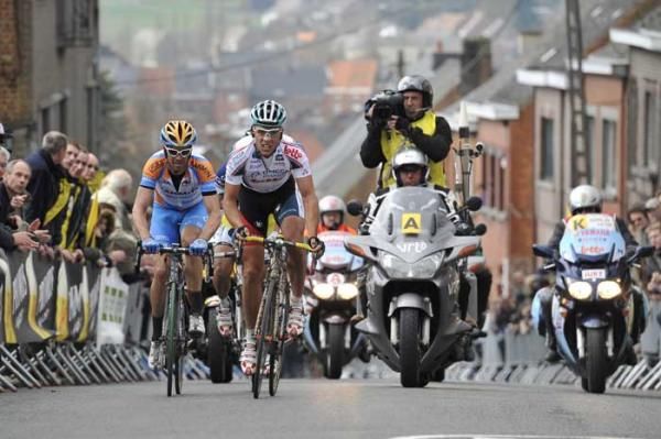 David Millar (Garmin-Transitions) was joined by Gilbert and Leukemans.
