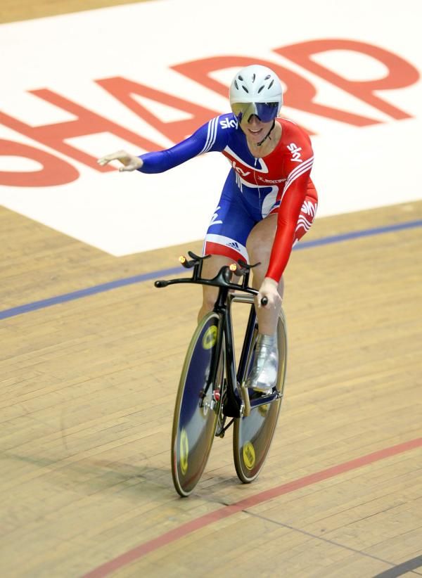 Wendy Houvenaghel (Great Britain) takes the applause after she finish fastest in qualifying for the women's individual 3,000m pursuit-
