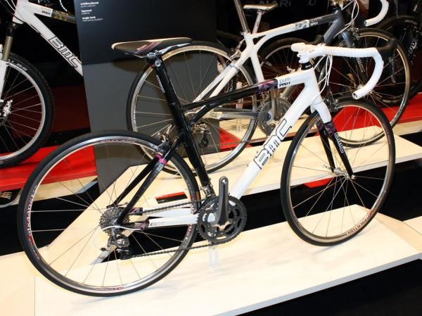 BMC's new Pure PR01 is pegged as a women's-specific model but the geometry is shared with the Roadracer SL01, too.