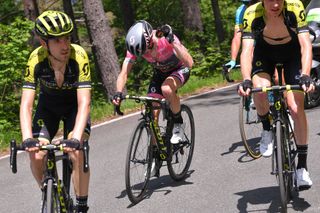 Nieve with Simon Yates when the Brit cracked dramatically at the 2018 Giro