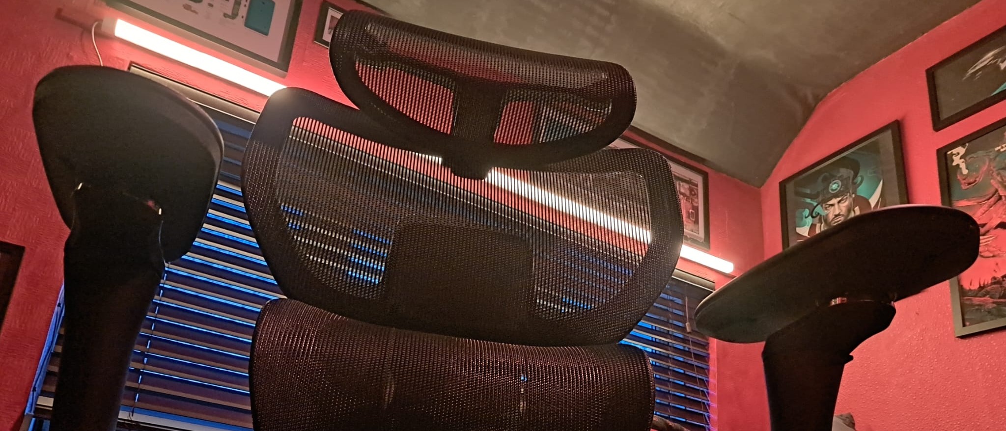 Personally taken photograph of the FlexiSpot C7 Morpher chair