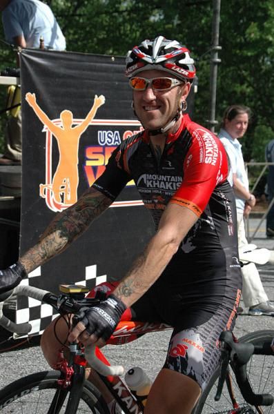 Adam Myerson (Mountain Khakis p/b Jittery Joes) is all smiles before the start.