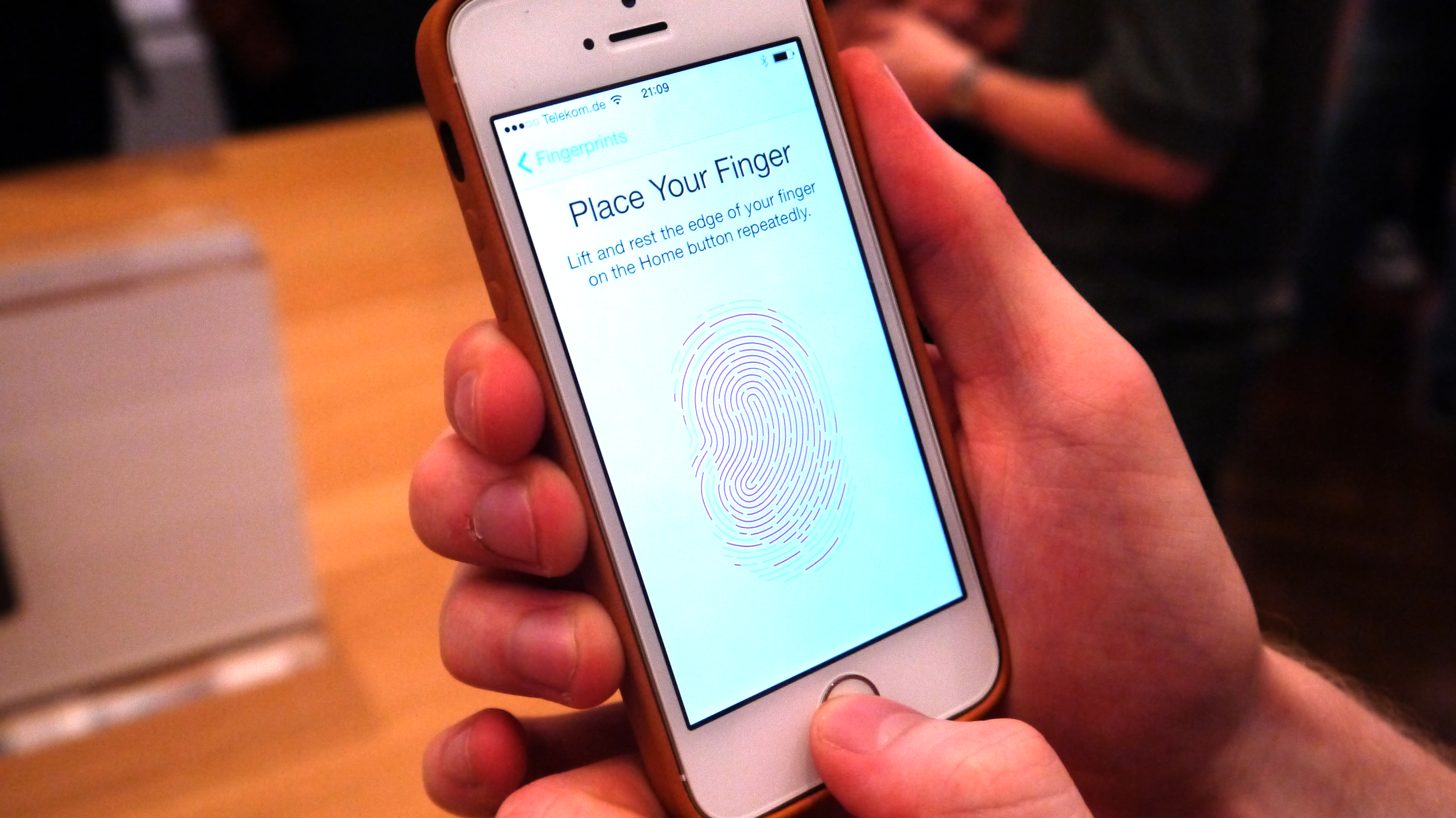 Thumbs up for Apple&#039;s Touch ID