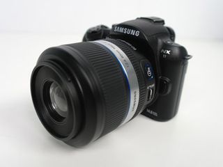 Samsung 60mm macro lens