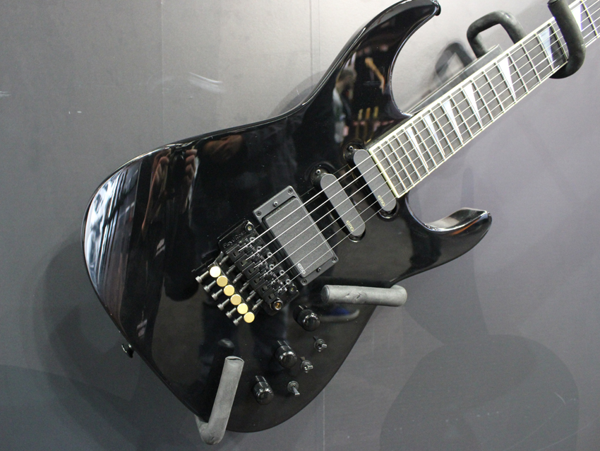 Limited Anniversary 30th Anniversary Soloist black