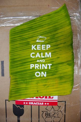 Tind - Silkscreen Printing on Banana Leaves