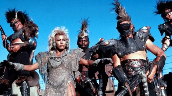 Mad Max Beyond Thunderdome (1985)