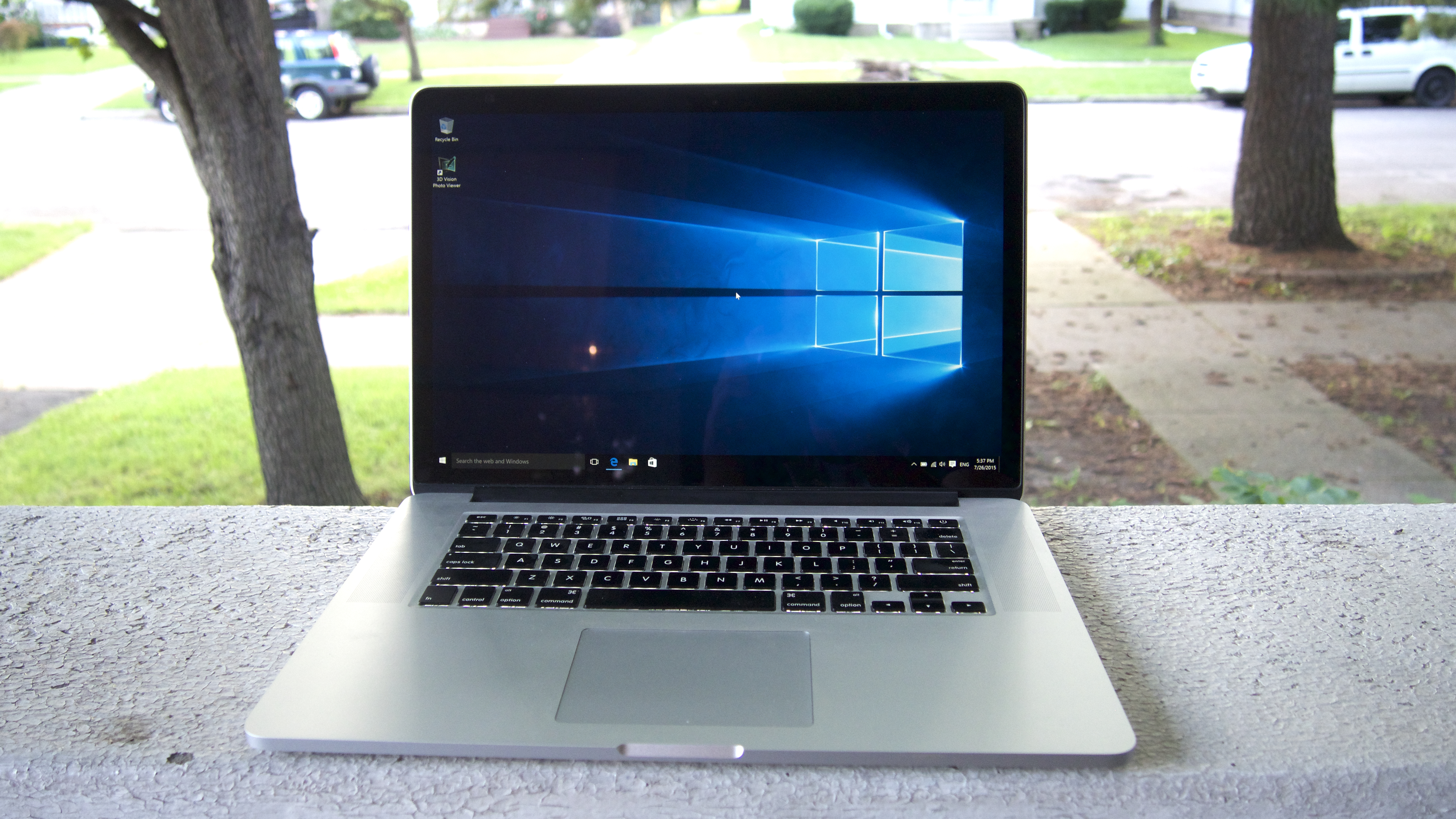 how run mac on windows 10