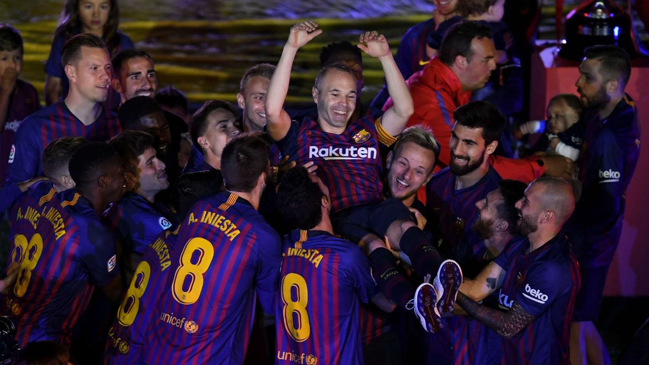 Andres Iniesta Barcelona final match pictures players