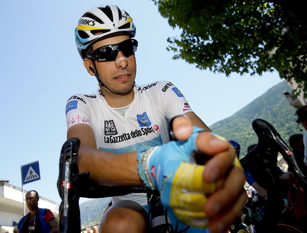 Fabio Aru (Astana) wears the best young rider jersey