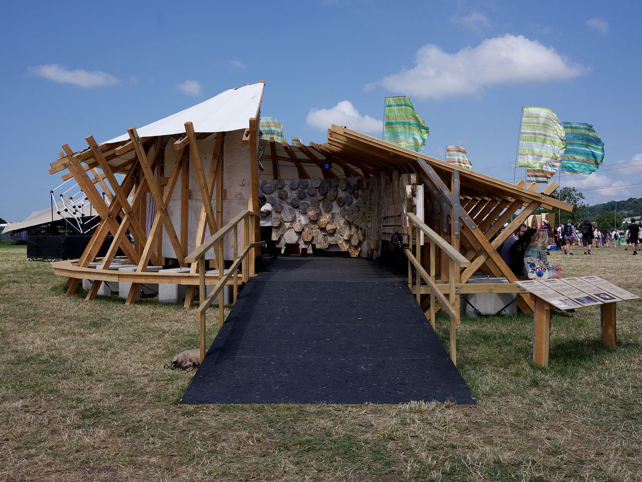 Glastonbury 2023 silver hayes pavilion