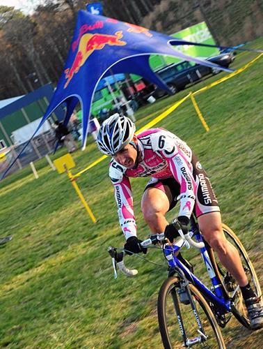 Derrick St. John (Garneau Club Chasseurs) crossing the infield.