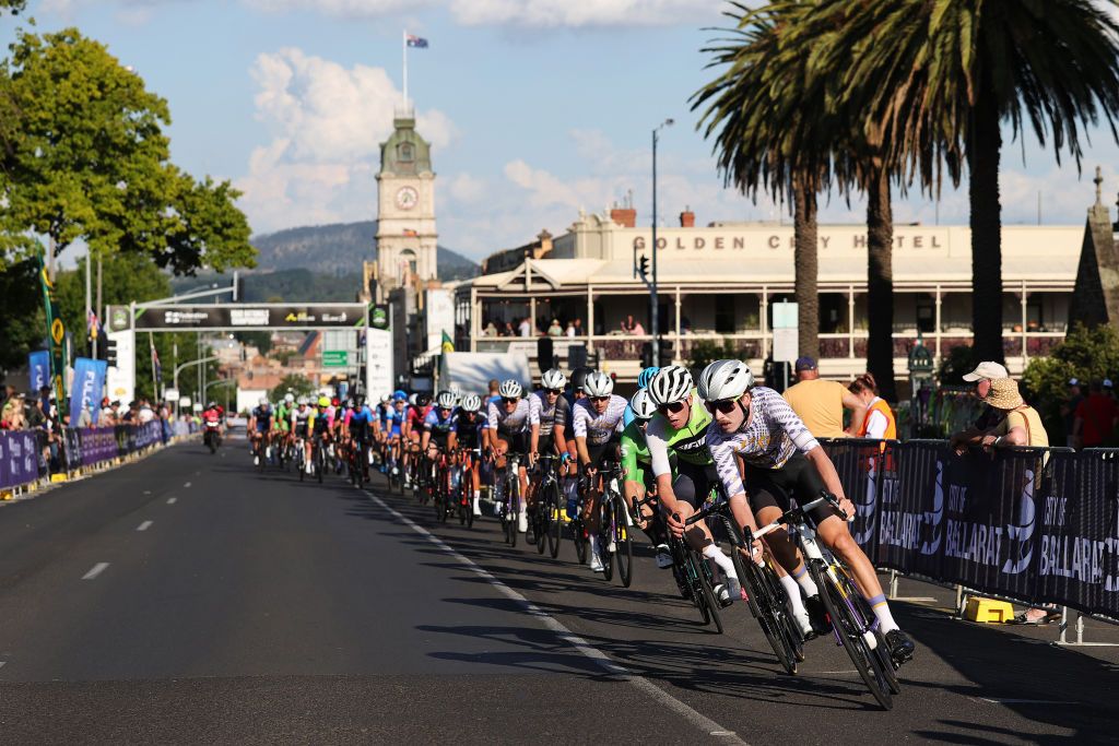 The peloton is lined out