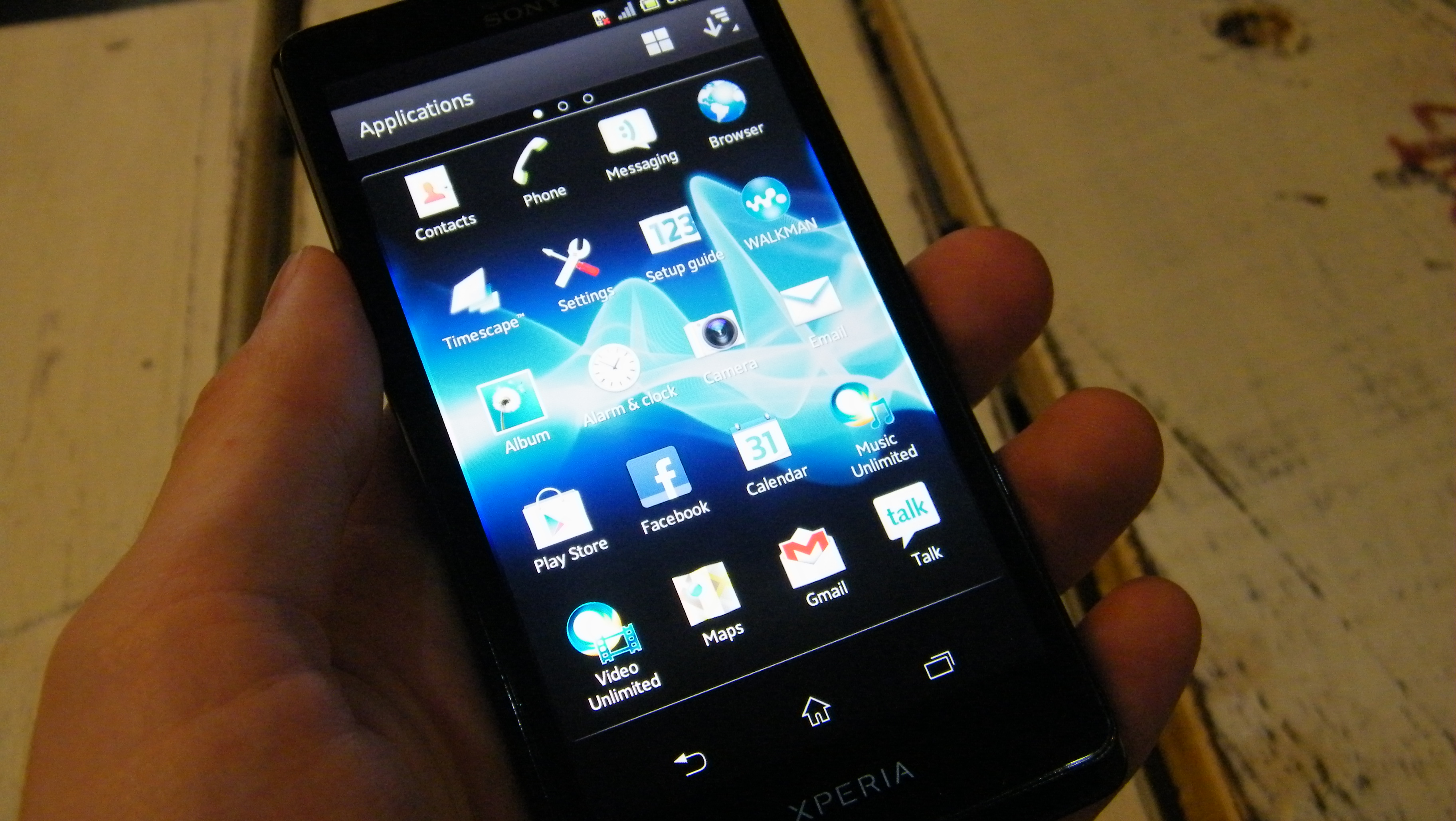 Xperia T