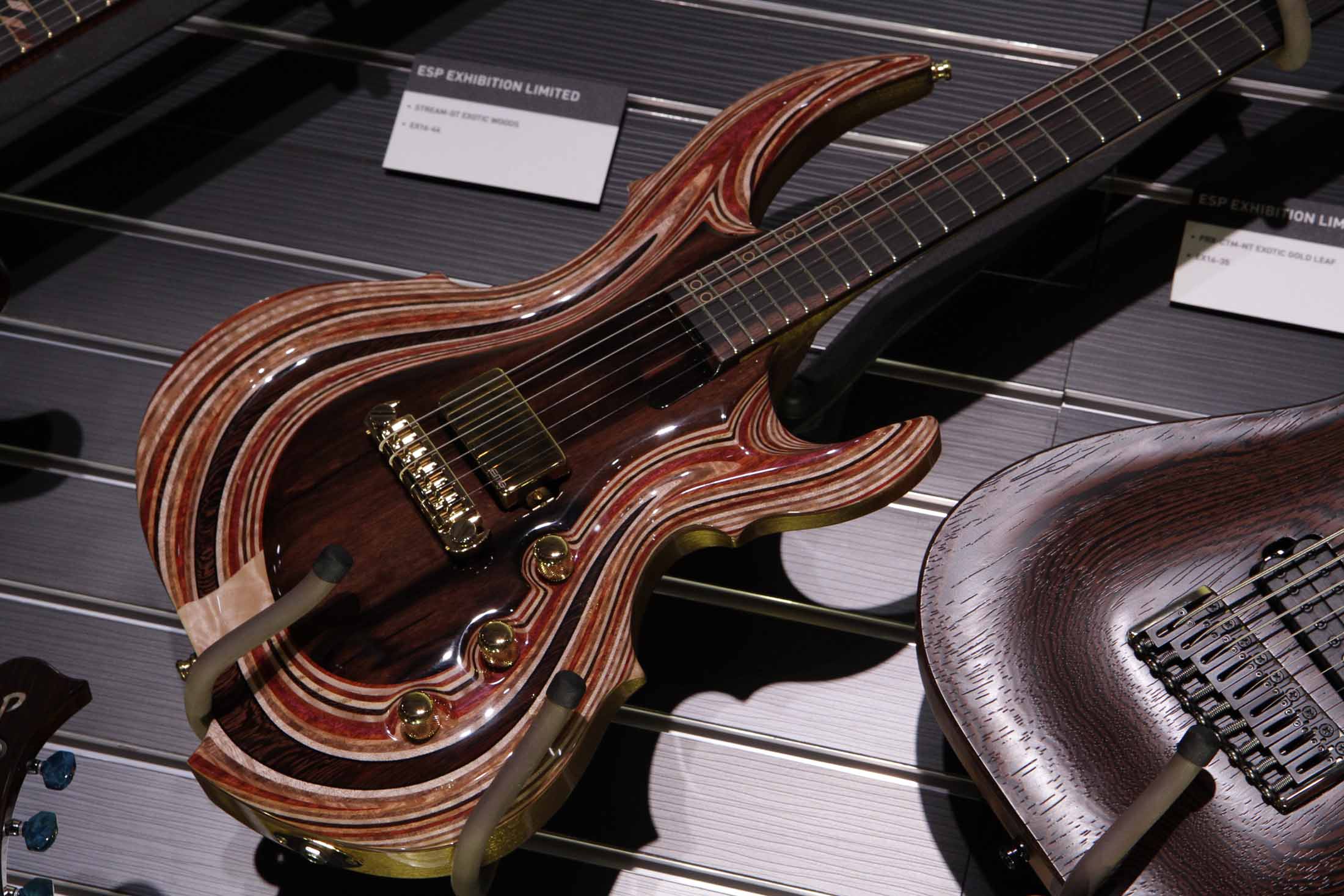 18. ESP Exhibition Limited FRX-CTM-NT Exotic Gold Leaf